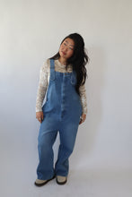 Load image into Gallery viewer, Catalina Velvet Long Sleeve
