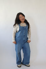Load image into Gallery viewer, Catalina Velvet Long Sleeve
