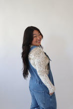 Load image into Gallery viewer, Catalina Velvet Long Sleeve
