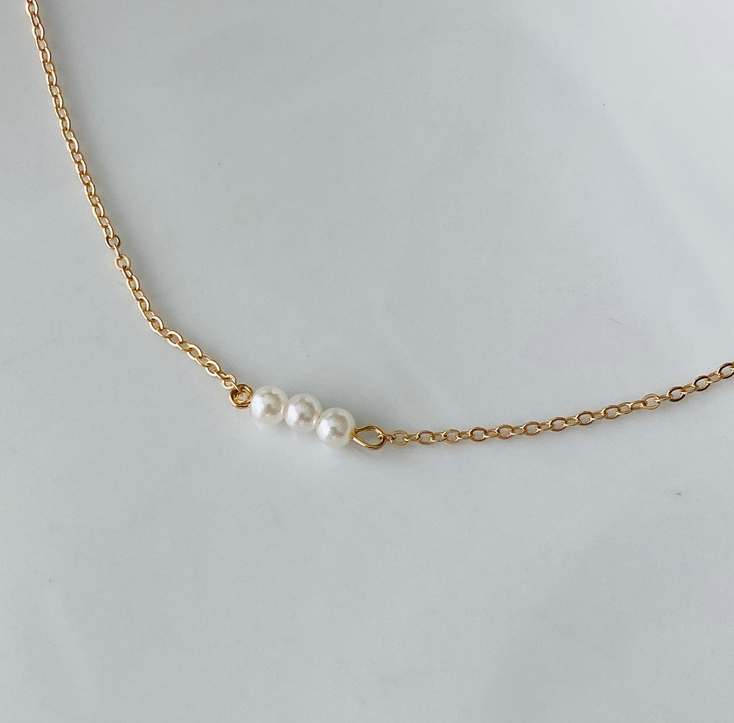 12” Gold Choker Necklace with 3 Pearls