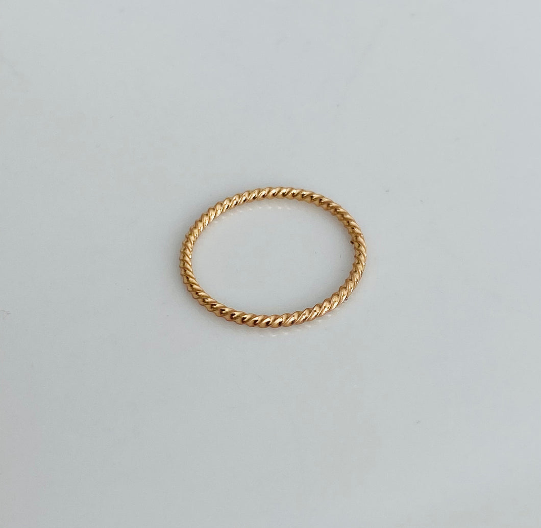 Gold Tightly Twisted Ring- size 7