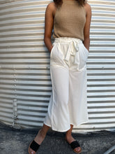 Load image into Gallery viewer, Geneva Flowy Pants
